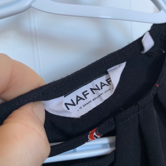 2/15$ Naf-Naf Elegant sleeveless black top - Picture 5 of 6